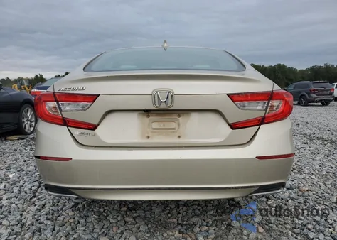 2018 Honda Accord Lx z USA, uszkodzony, nr VIN 1HGCV1F14JA232294